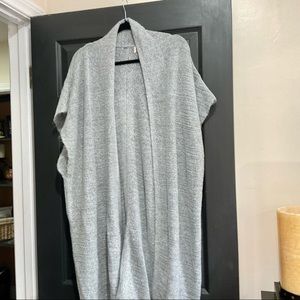 Cute grey short sleeved cardigan